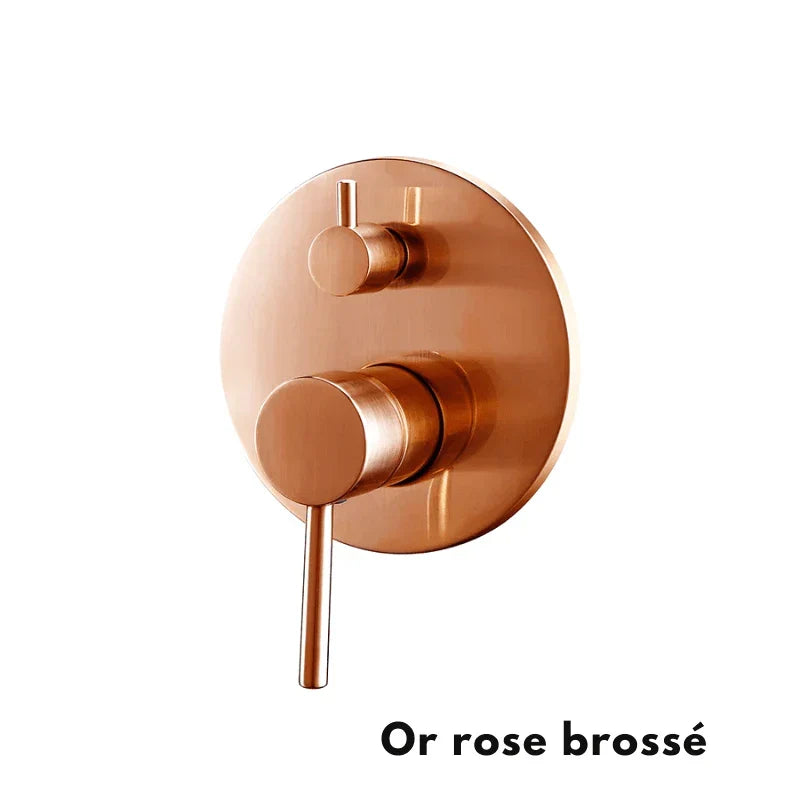 Brushed rose gold mixer tap, detail of the textured surface