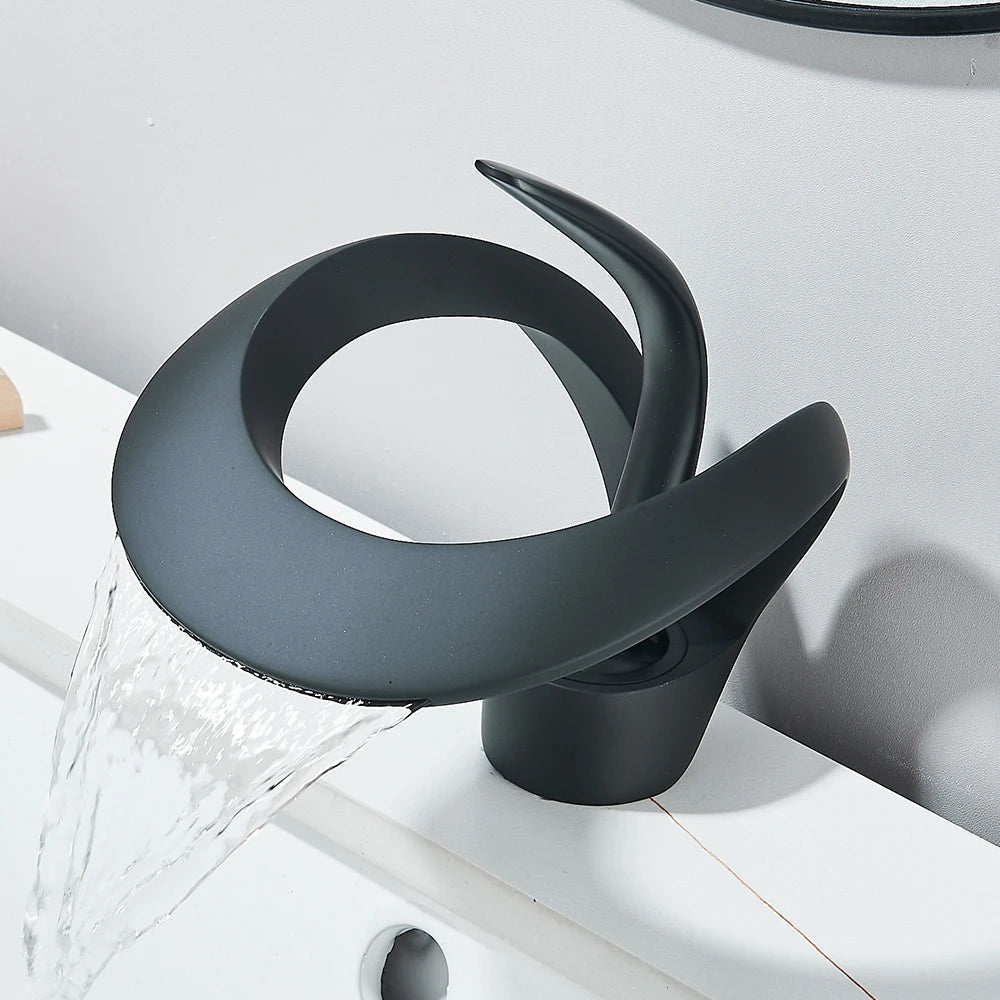 Matte Black Sculptural LED Desk Lamp