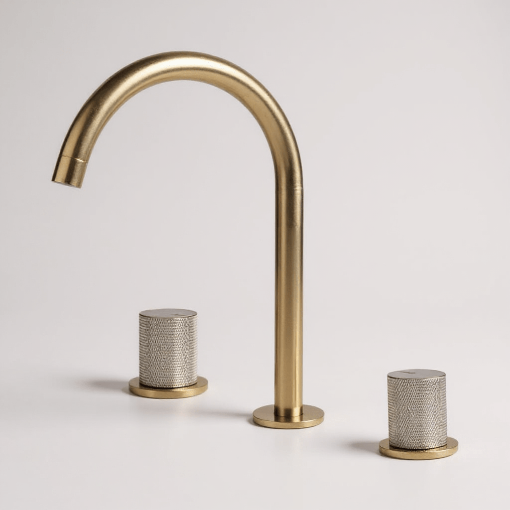 Solid brass tap with ceramic cartridge