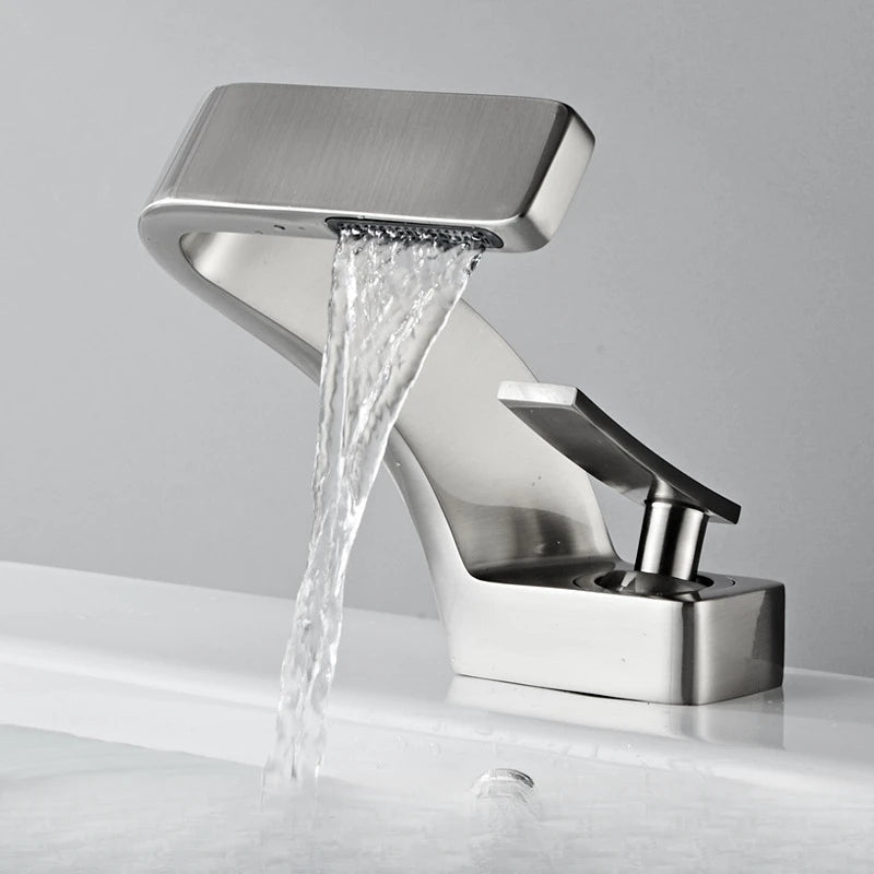 Single-hole basin tap