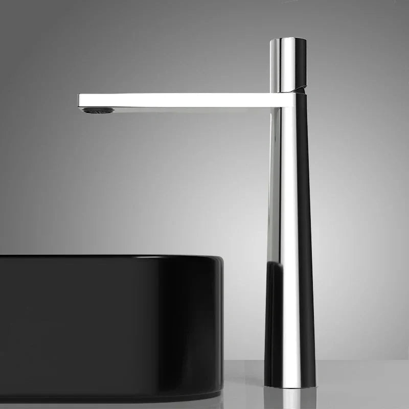 Detail of the ceramic cartridge of the mixer tap