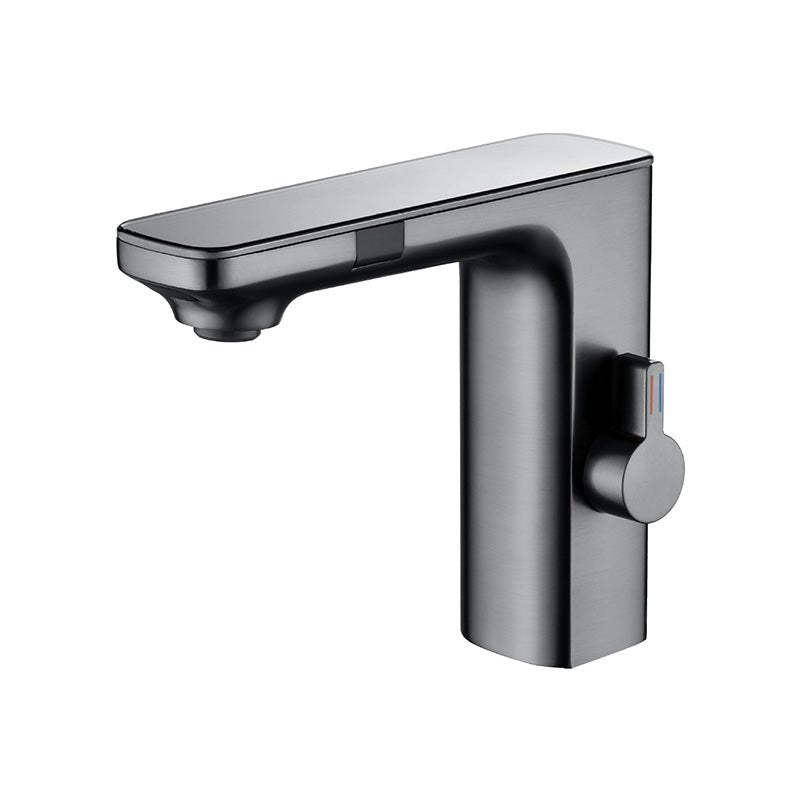 Detail of the ceramic valve for smooth flow