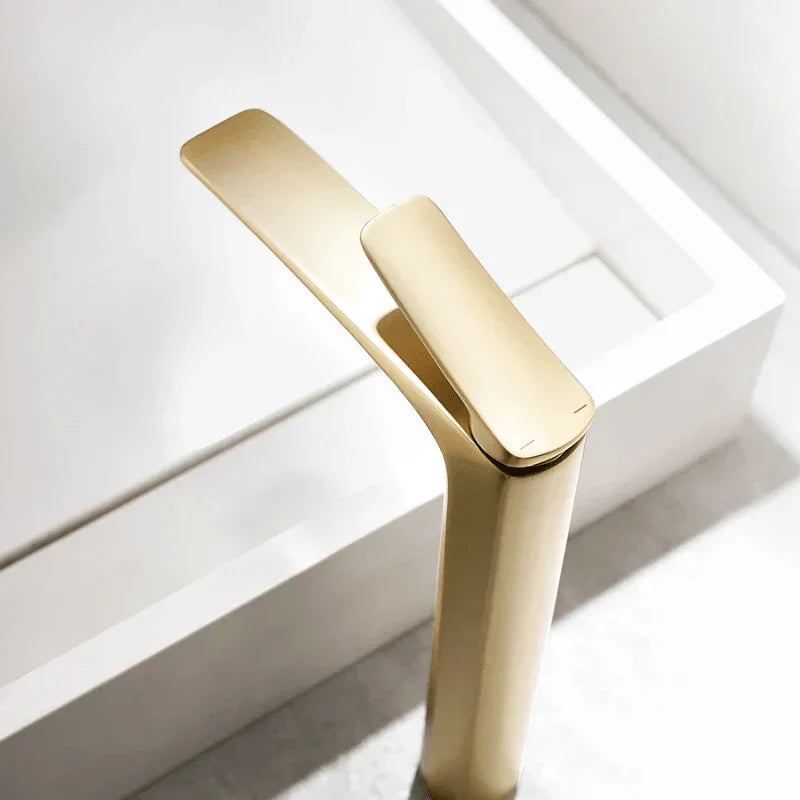 Brushed gold brass faucet, luxurious look