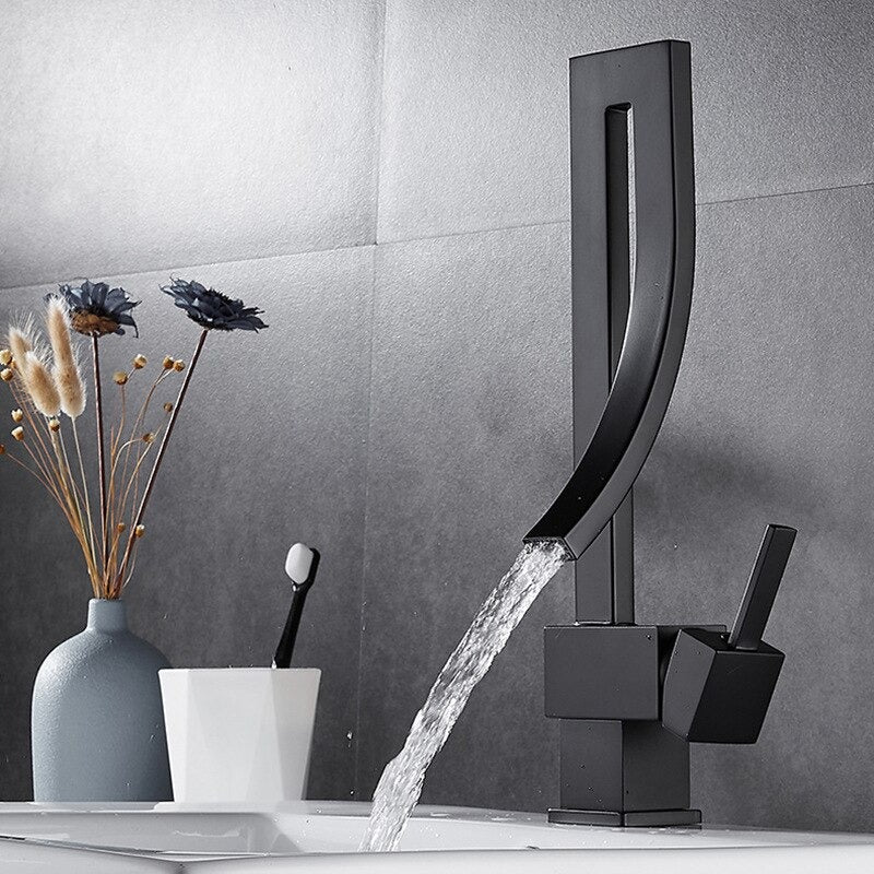 A Single-Handle Bathroom Sink Faucet Image
